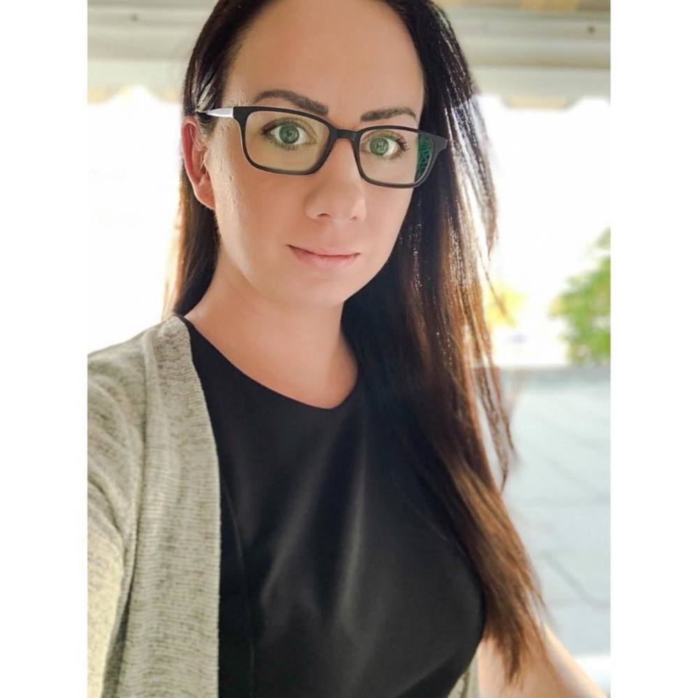 Meet your Posher, Amber